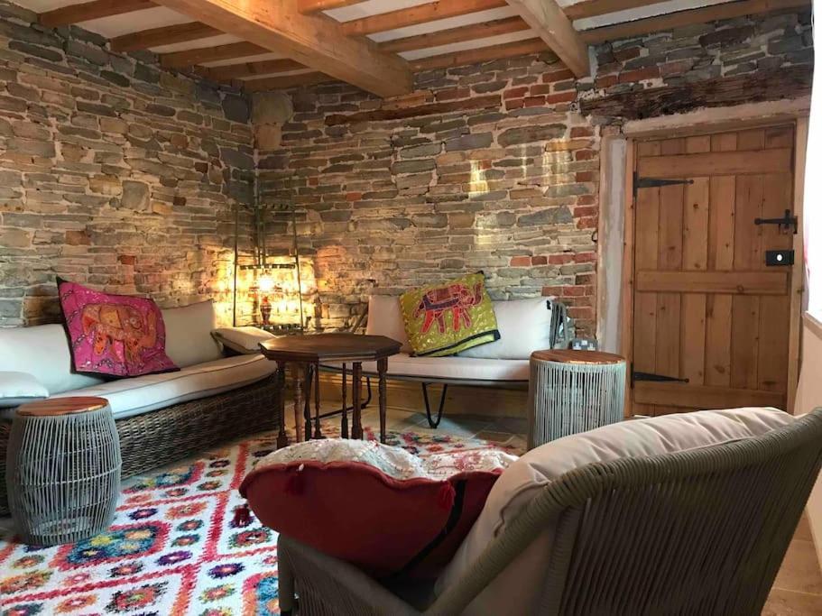 Priory Meadow Cottage Long Bennington 外观 照片