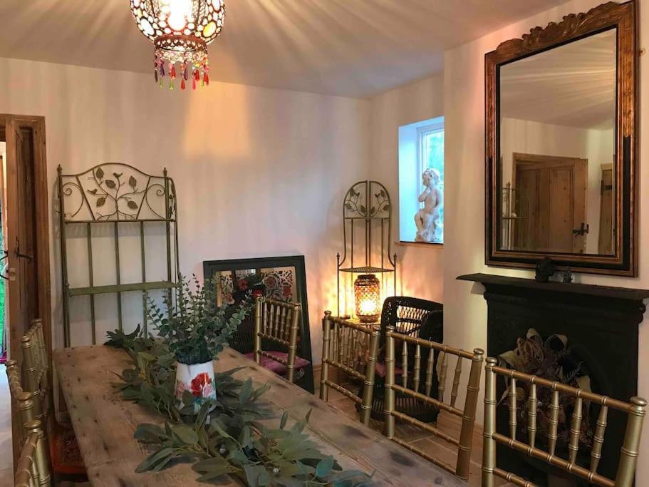 Priory Meadow Cottage Long Bennington 外观 照片