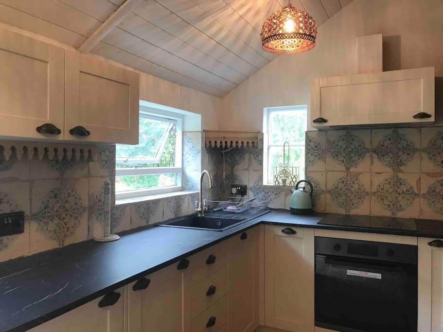 Priory Meadow Cottage Long Bennington 外观 照片