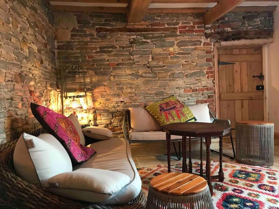 Priory Meadow Cottage Long Bennington 外观 照片