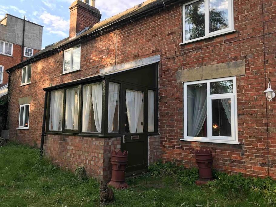 Priory Meadow Cottage Long Bennington 外观 照片