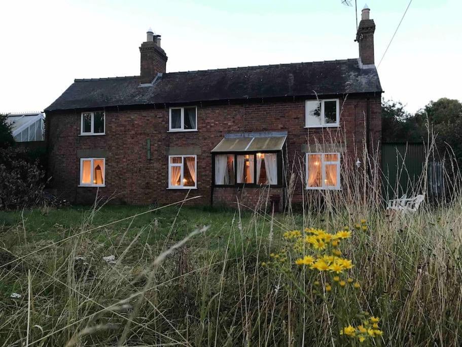 Priory Meadow Cottage Long Bennington 外观 照片